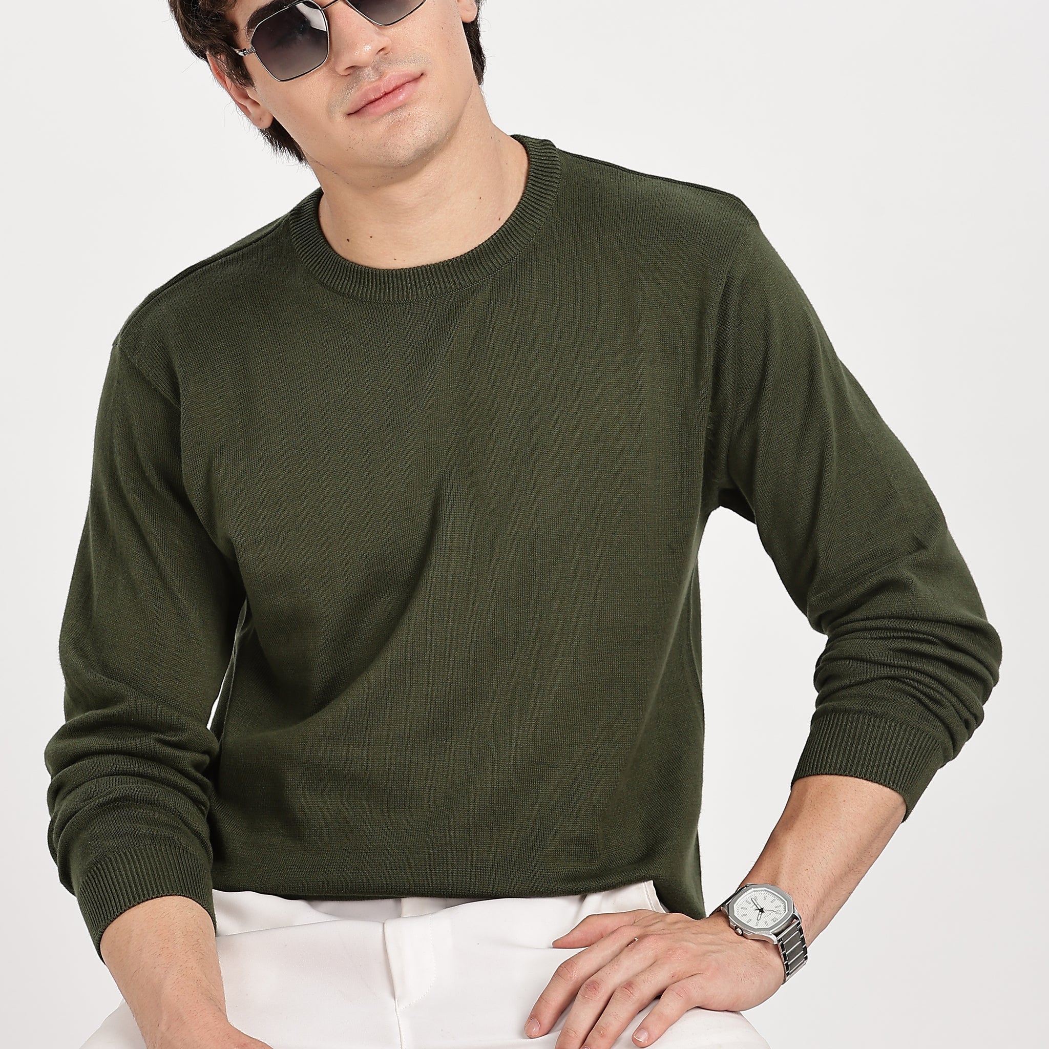 The Essential Crewneck Jumper in Bottle Green (Article - 27287)